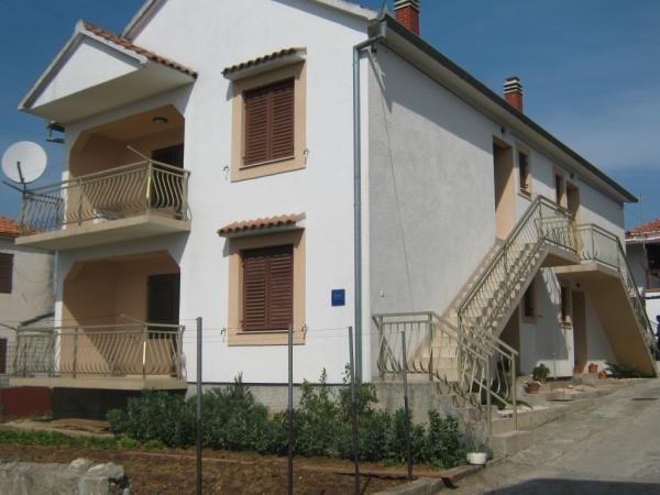 Apartmani Petra Pakoštane Екстериор снимка
