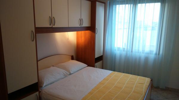 Apartmani Petra Pakoštane Екстериор снимка